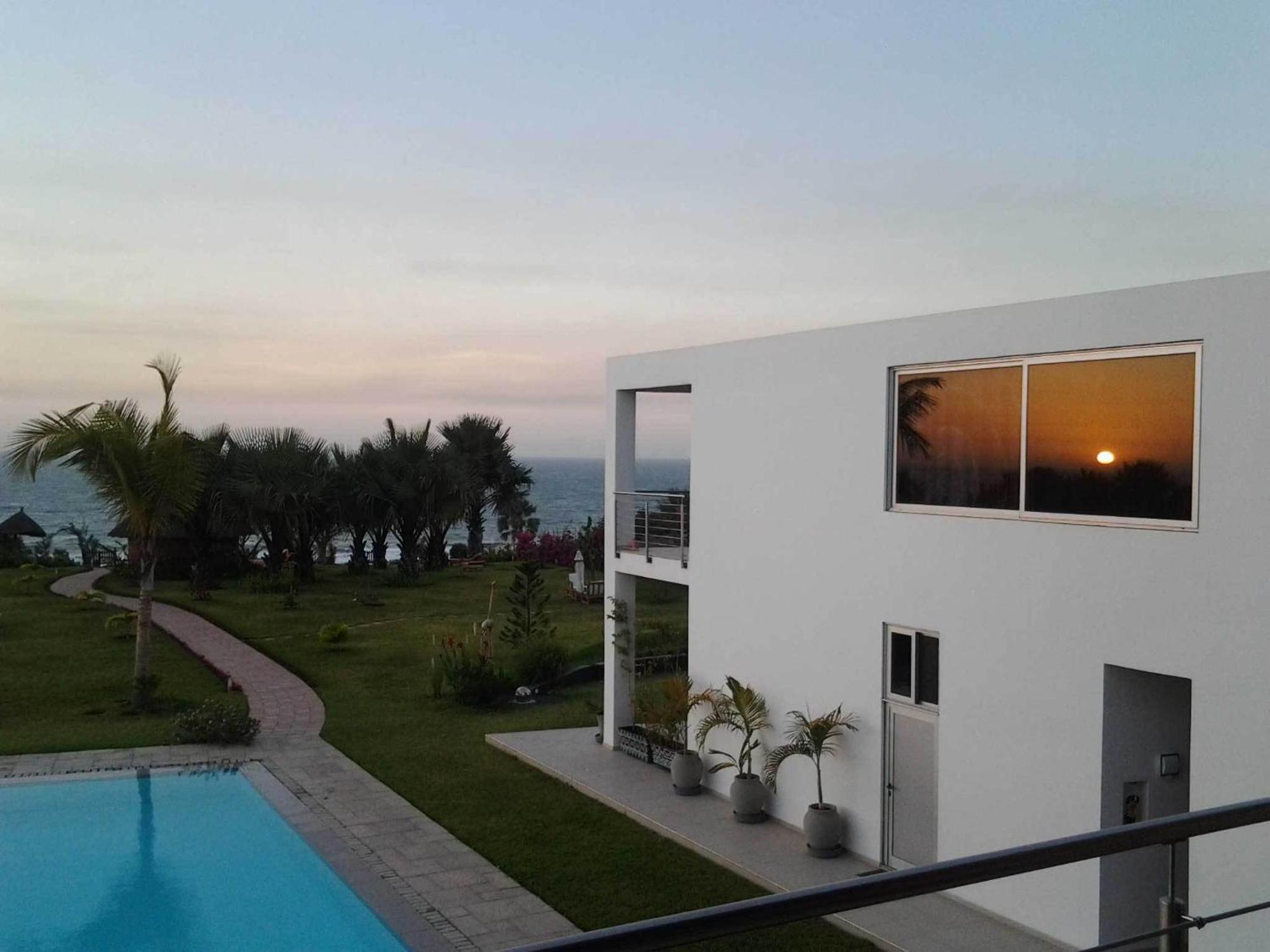 Leo'S Beach Hotel - Adults Only Brufut Luaran gambar