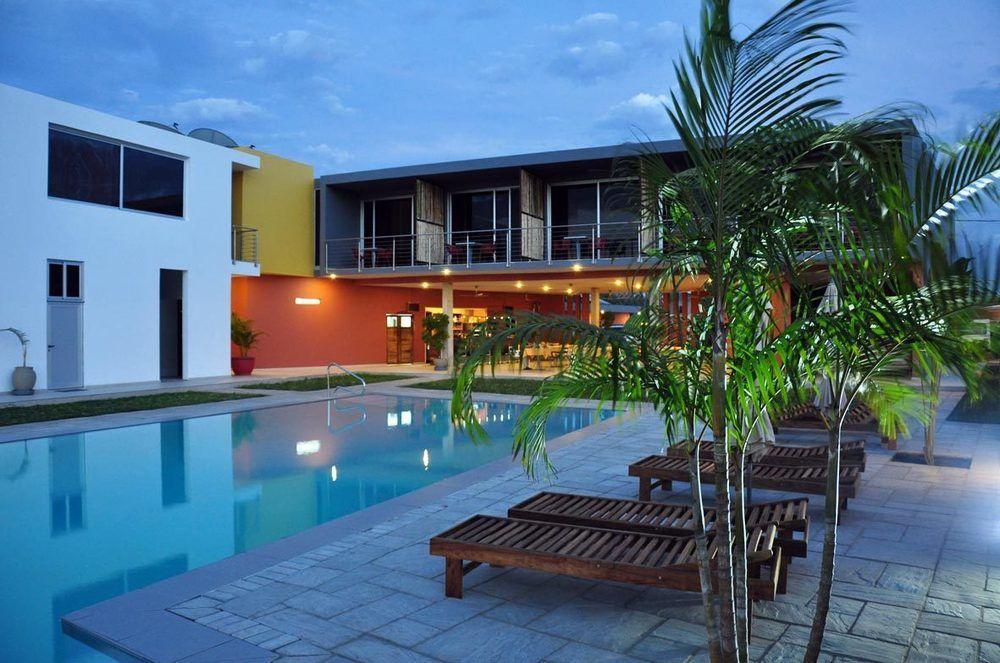 Leo'S Beach Hotel - Adults Only Brufut Luaran gambar