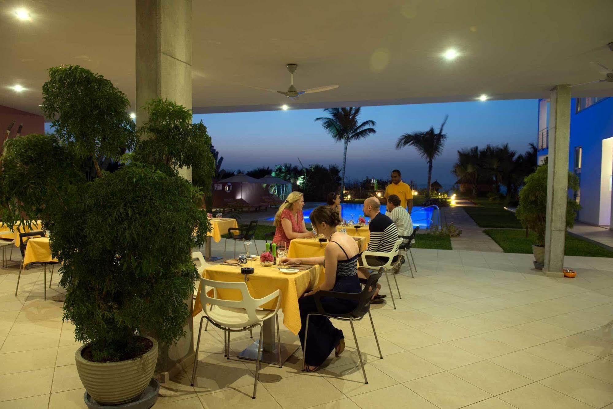 Leo'S Beach Hotel - Adults Only Brufut Luaran gambar