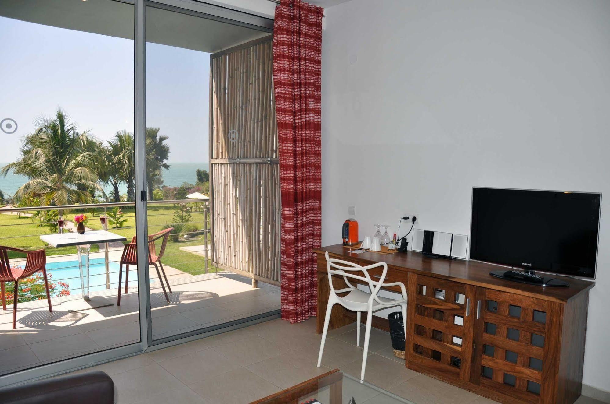 Leo'S Beach Hotel - Adults Only Brufut Luaran gambar