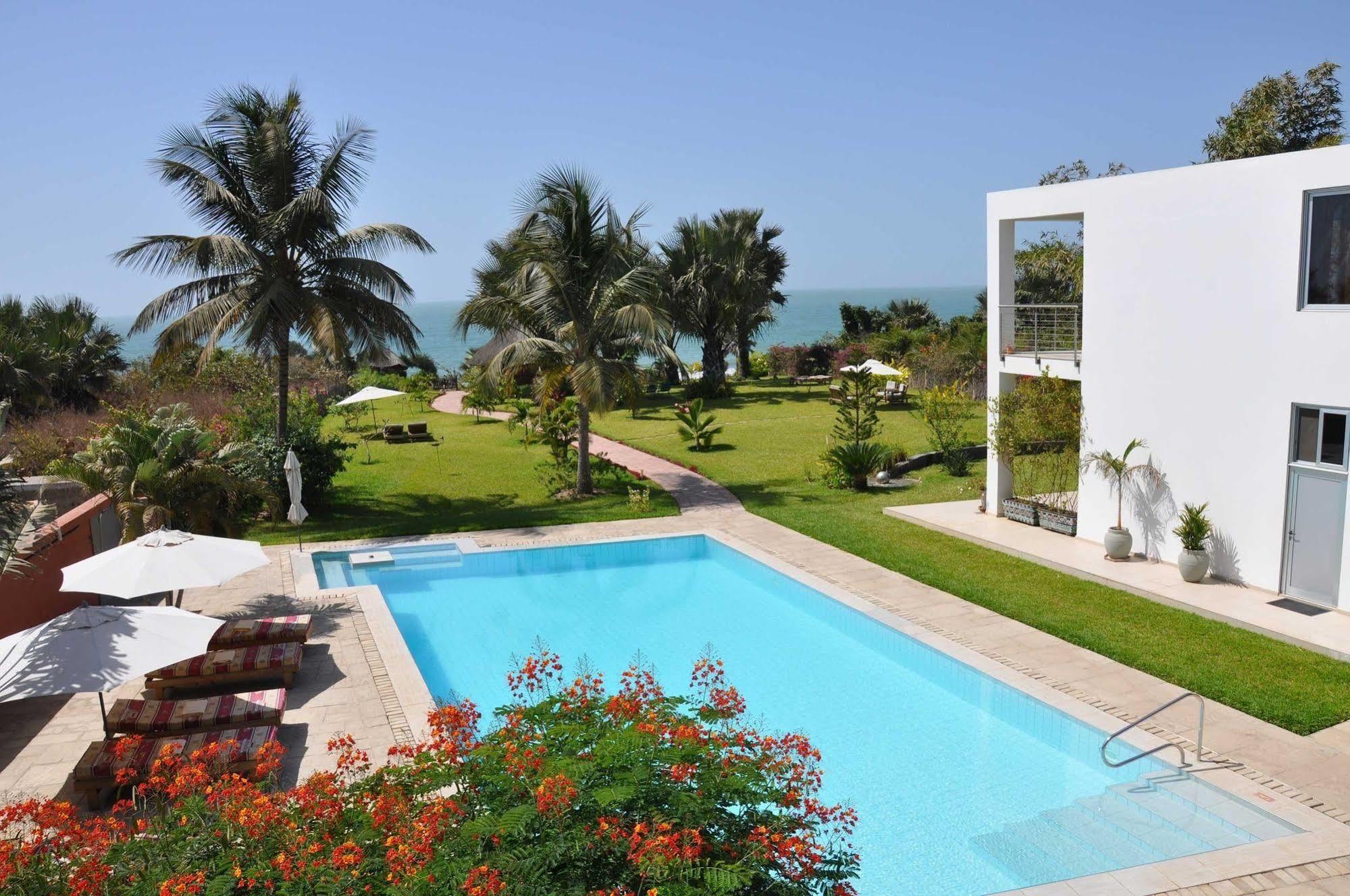 Leo'S Beach Hotel - Adults Only Brufut Luaran gambar